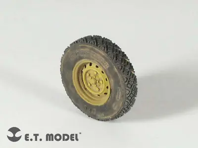 ET Model 1/35ER35-019 Defender XD 'Wolf' W.M.I.K Weighted Road Wheels(G90)Type.1 • $36.28