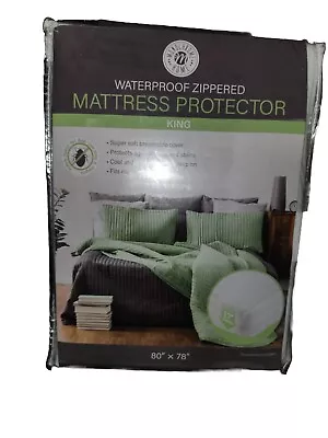 Monochrome Home Elastic Mattress Cover King Size • $8