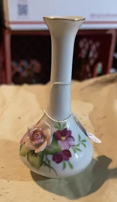 Vintage Made In Occupied Japan Vase W/ 3D Rose Small Bud Vase 4.75” Home Decor • $8.80