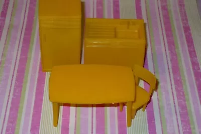Vintage DAWN DOLL SIZE MPC Yellow Plastic Dollhouse KITCHEN Furniture Appliance • $15.99