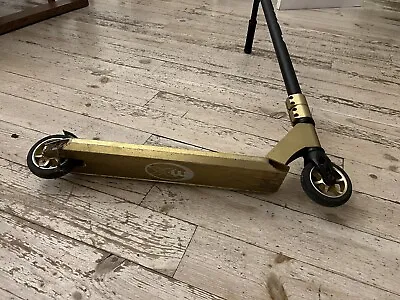 Micro MX Cross Neck Gold Stunt Scooter • £79