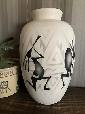 Large 9.5  Vase Native American Decorative Kokopelli Dineh Navajo Artist Signed • £22.80