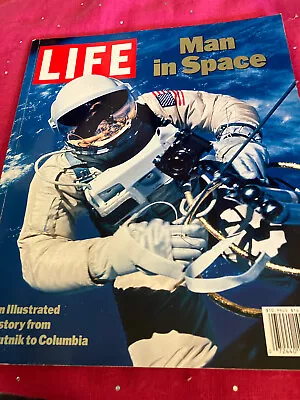 2003 Life Magazine Man In Space (O) • $15.99