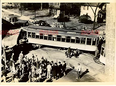 4aa377 Press Photo 1944 Wreck Minneapolis Street Car & Truck • $14.99