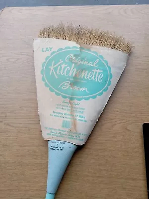 Vintage Kitchenette Broom - Nos Quinn Broom Works Greenup Il • $50