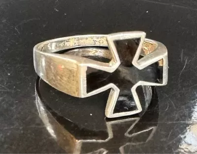 Men's 925 Sterling Silver And Black Enamel Maltese Cross Ring Size 11 • $33