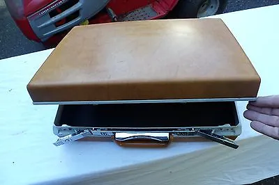 Vintage Samsonite Hard Shell Slim Black Briefcase / Attache  • $39.99