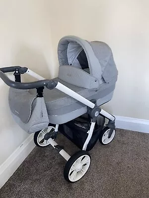 Babystyle Prestige 2 In 1 Pram • £250