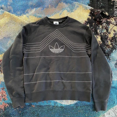 $30 • Buy Adidas Originals Women's Size Small Black Sweatshirt - Excellent Condition