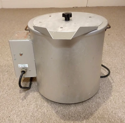 £500 • Buy Alec Tiranti / Seba Developments Ltd Electric Melting Pot 12 Litre, DPS12