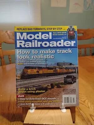 Model Railroader Magazine: July  2013  (RRR2).  • $1.75