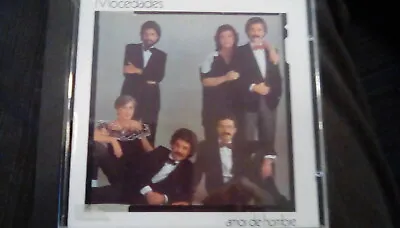 MOCEDADES Amor De Hombrela Reina Contra El As CBS CD Like New. • $6.54