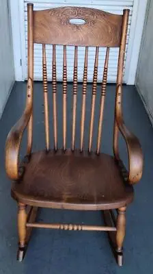 Vintage Solid Wood Spindle Back Rocking Chair - VGC - CLASSIC STYLE - REPAIRED • $279.99