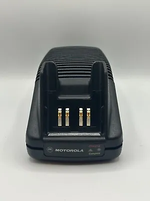 Motorola Radio Charger NTN7209A Model AA16740 HT1000 MT2000 XT3000 / 5000 2500 • $14.49