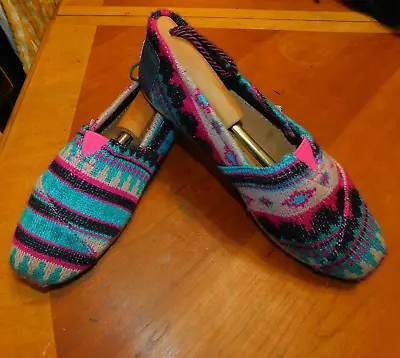 TOMS Alpargata Tribal Knit Slip-on Shoes Women Sz 7.5 • $8.99