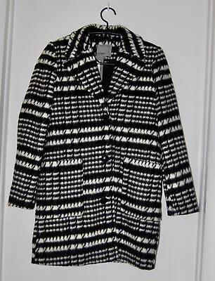 NWT Vero Moda Women's Black & Ivory Trudy Check 3/4 Length Coat Sz S • $40