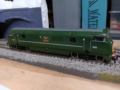 £30 • Buy Mainline Warship Loco 00 Gauge 