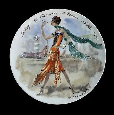 Henri D'Arceau Limoges Les Femmes Du SIECLE 1925 Collector's Plate • $16.95