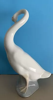 Lladro Nao Long Neck Goose / Swan Figurine • $28