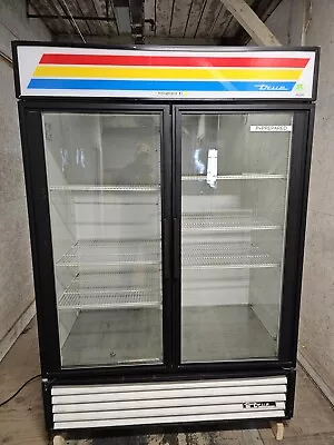 True GDM-49 2 Door Glass Commercial Refrigerator Beverage Merchandiser |FREIGHT  • $1799