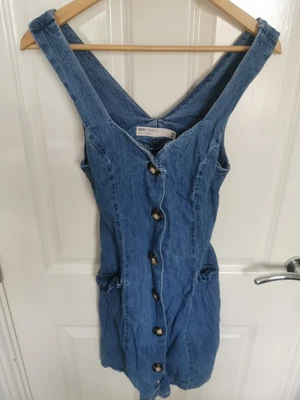 £9 • Buy Asos Denim Dress Size 8 100% Cotton