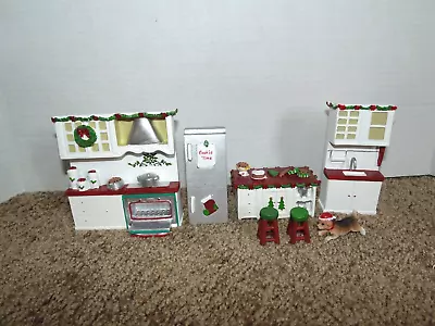 Collections Etc.Dollhouse Furniture Miniatures Resin Kitchen Set • $24.99