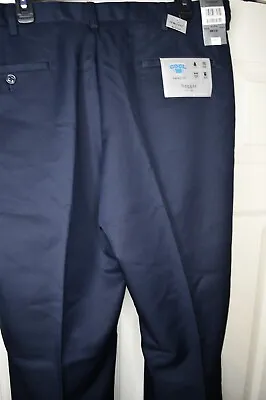 Haggar Men Sz 44Wx32L Navy Cool 18 Performance Classic Fit Comfort Waist • $26.99