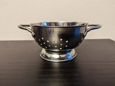6  Footed Metal Colander Strainer With Handles • $11
