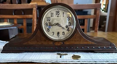 Antique Westminster Chime Mantle Clock • $45