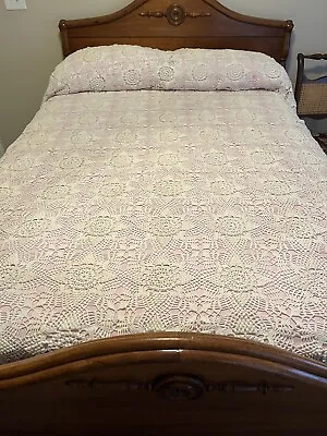 Antique Handmade VTG 50’s Crocheted Bed Spread Coverlet Star Floral Design • $125