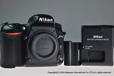 NIKON D750 24.3MP Digital Camera Body Excellent • $1046.45