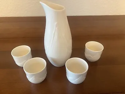 MISCO Sake Bottle With 4 Cups Set In White Japan • $15