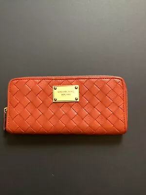 Authentic Michael Kors Jet Set Continental Burt Orange Leather Zipper Wallet • $29