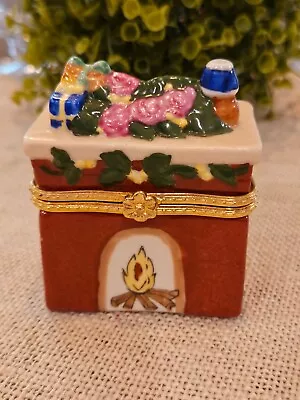 Christmas Fireplace W/ Presents Small Hinged Trinket Ring Box Collectible  • $11.97