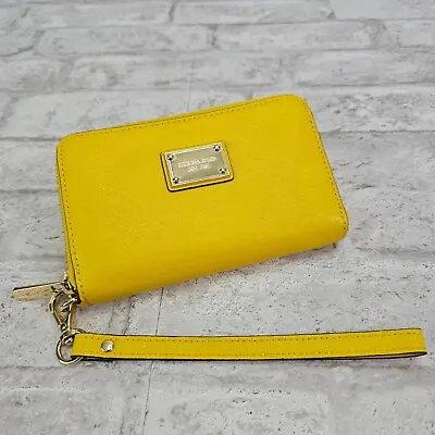 Michael Kors Jet Set Wristlet Wallet Yellow Saffiano Leather Zip Around • $59.98