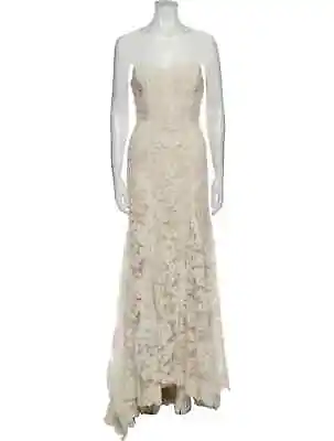 Monique Lhuillier Lace Pattern Wedding Gown • $700