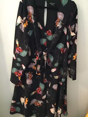 City Chic Black Floral Long Sleeve Dress - Size S (16) • $25