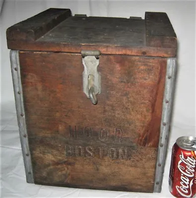 Antique Usa Country Primitive Boston Ma Hood Wood Milk Box Dairy Glass Bottle Us • $476