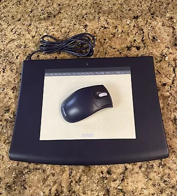 Wacom Intuos 2 Graphics Tablet XD-0608-U Photography 6x8 USB With Mouse No Pen • $17.99