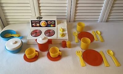 VINTAGE FISHER PRICE #919 KITCHEN SET Playset With MAGIC BURNER STOVE • $42.99