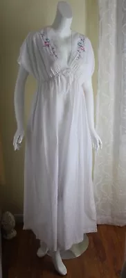 NEW Hand-Embroidered Fine White Vintage Floral White Goddess Nightgown Dress L M • $79.99