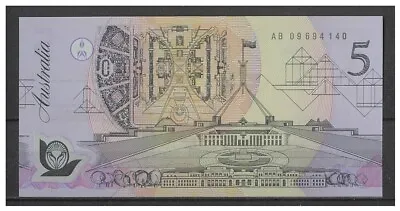 Australia 1992 $5 Banknote Fraser/Cole R214 Not Dated Dark Green S/N UNC #3-94 • $40