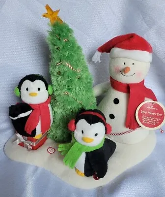 Hallmark Jingle Pals Very Merry Trio Snowman Penguin Christmas Musical Tree 2006 • $25.99