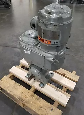 $1125 • Buy US Varidrive Motor / Gearbox 240V 3ph 1.250 Shaft #3331SR