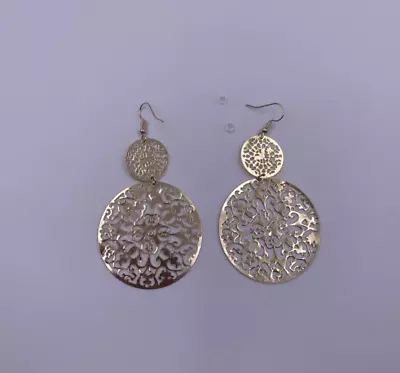 Women Earrings Vintage Hollow Round Earrings • $0.43