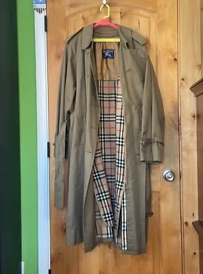 BURBERRY Kensington Belted Trench Coat; Removable Wool Liner EUC Men 44R / 51L • $159.95