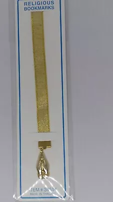 Bookmarks Religious Gold Metallic Ribbon Praying Hand Pendant • $4.99