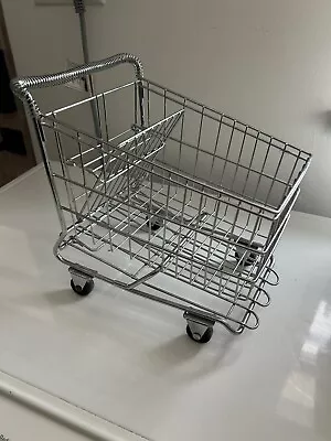 Vintage 11  X 8” Metal Wire Mini Shopping Cart Great Condition. • $24.99