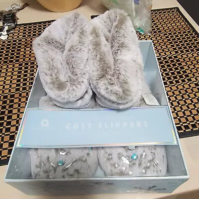  Cosy Fur Slippers Aroma Homes Microwaveable • $30