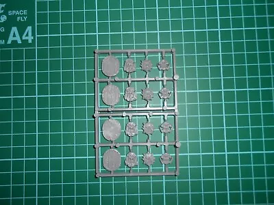 Warhammer 40K AOS Greenskins Orc Classic Shields Shield Sprue. • £6.99